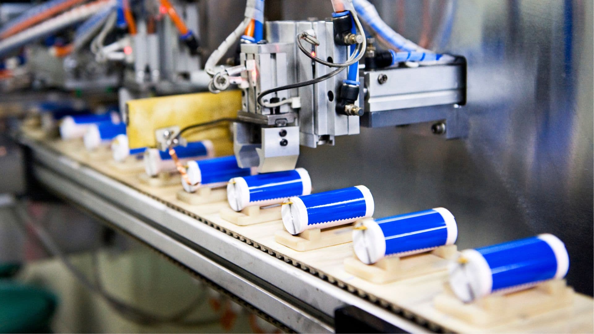 China's water battery hits 120,000+ cycles, can beat lithium by decades