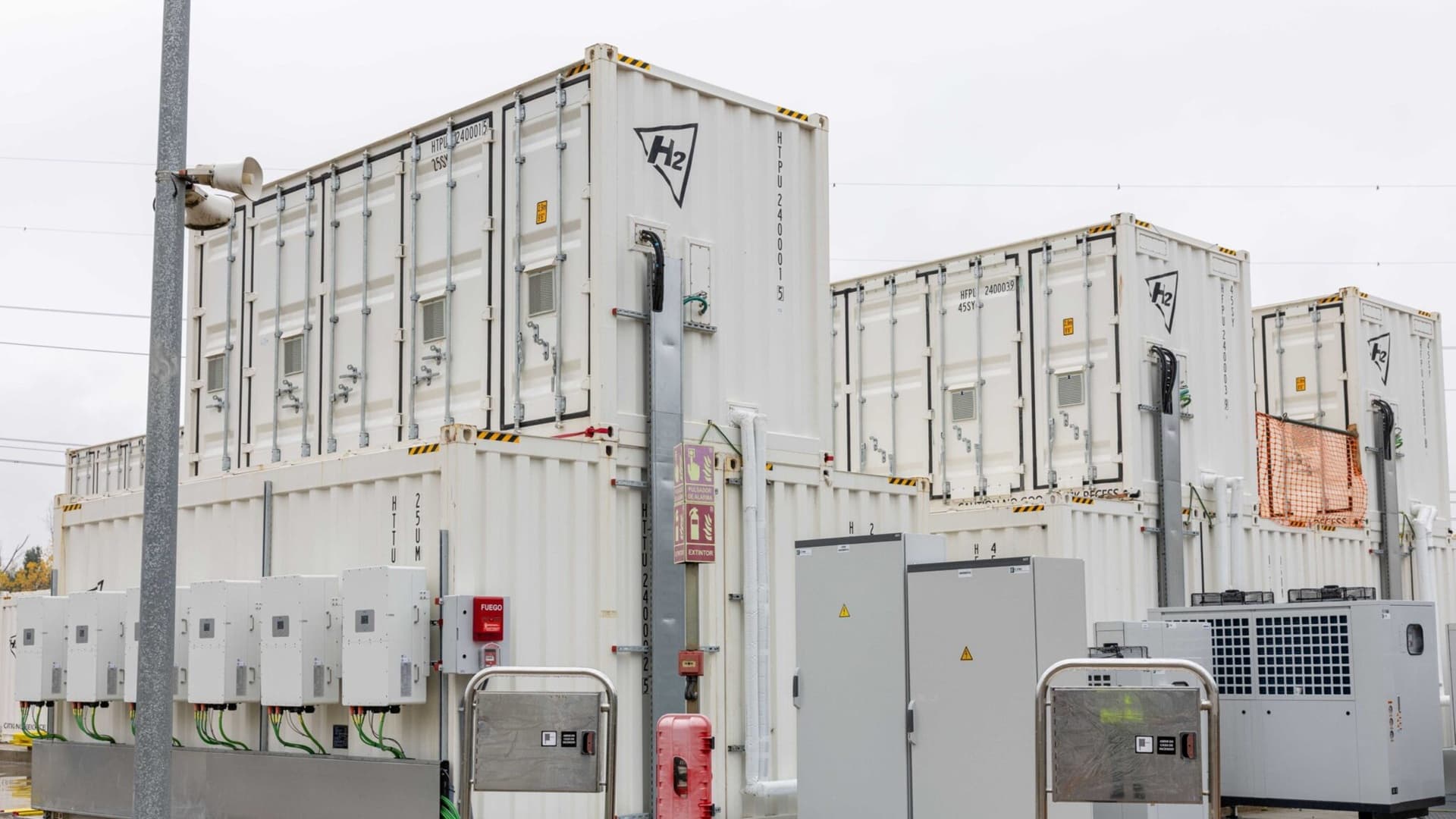 Europe's largest vanadium flow battery stores 8 MWh for over 15 hours