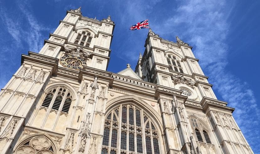 Church of England Pensions Board to Vote Against HSBC, NatWest, Santander Directors for Backtracking on Climate Commitments